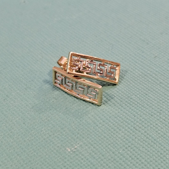 Two Tone 18k Gold Greek Key Stud Earrings - Picture 2 of 13